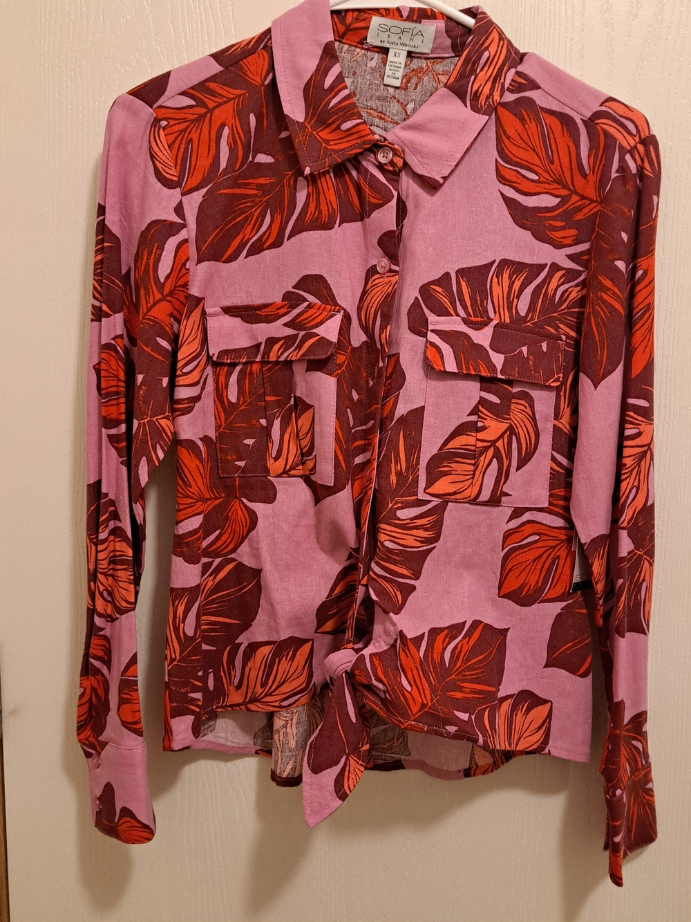 Sofia Vergara Women's Floral Blouse Size XS Button Up Tie Front New With Tags